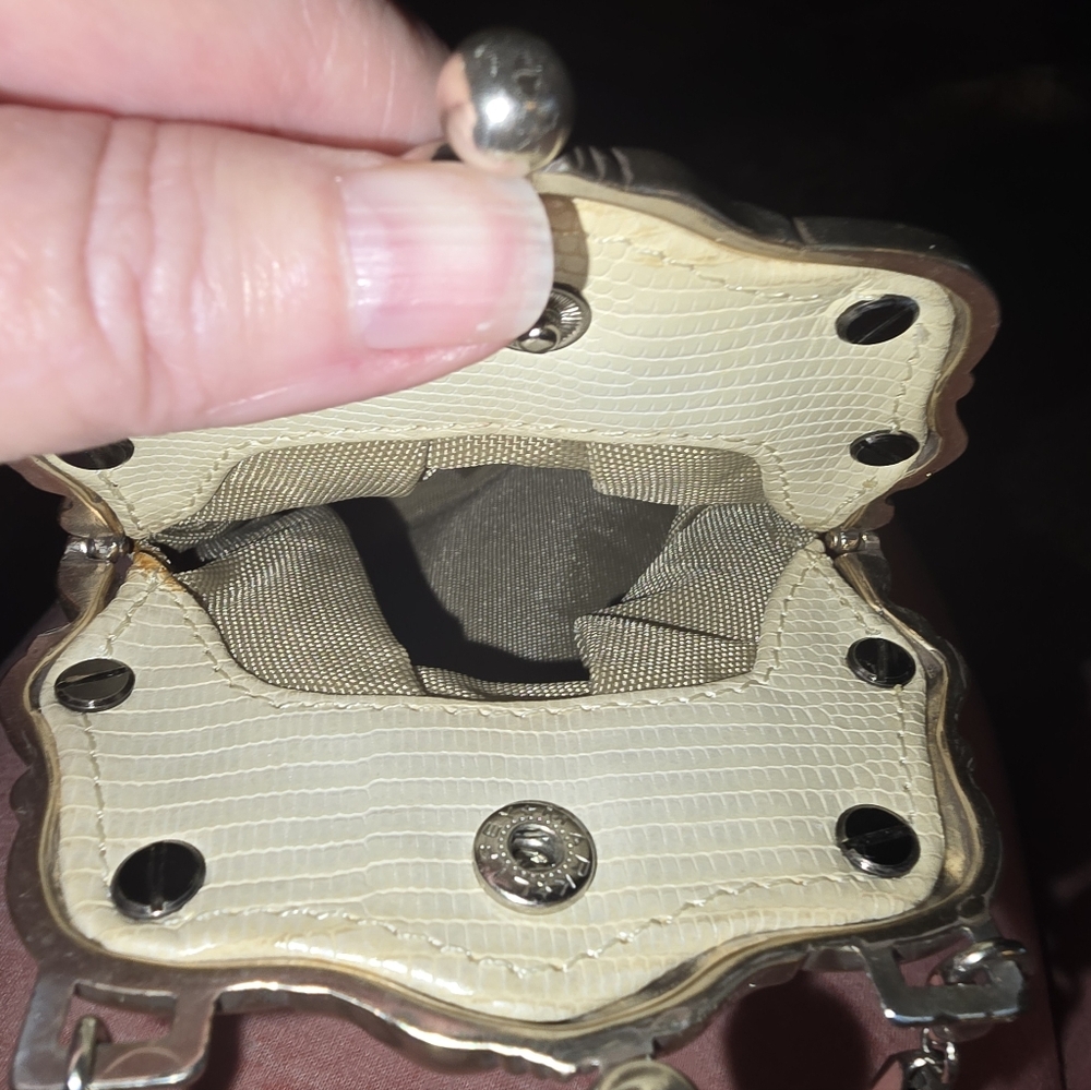 Purse - Picture 3 of 3
